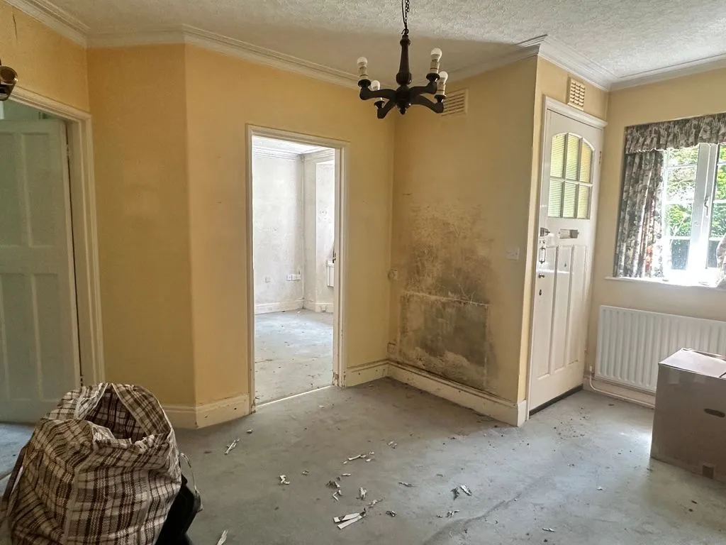 Woodcote Valley Road, Purley CR8 3BG, photo 13