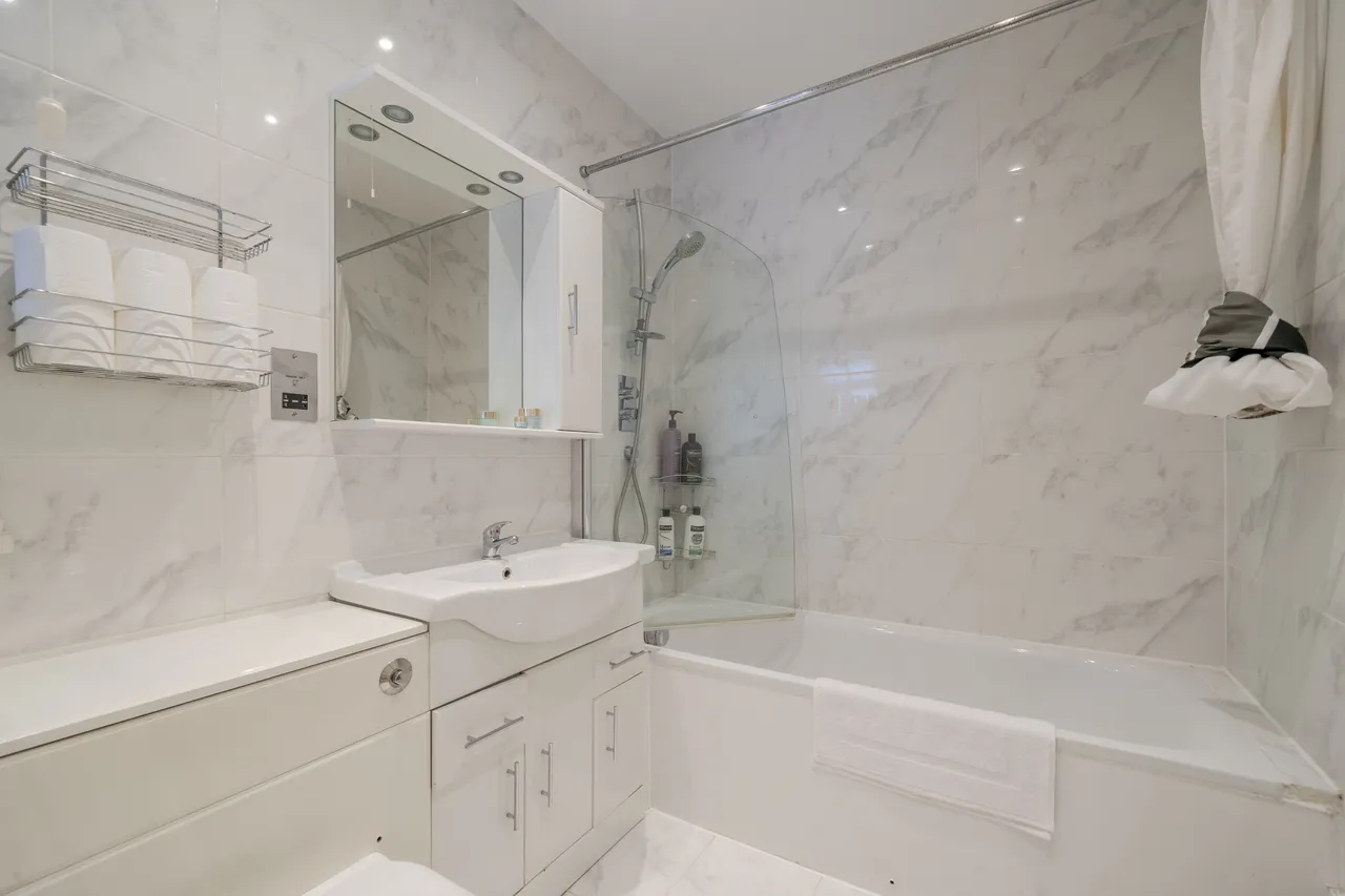 Mortimer Crescent, London, NW6, photo 4