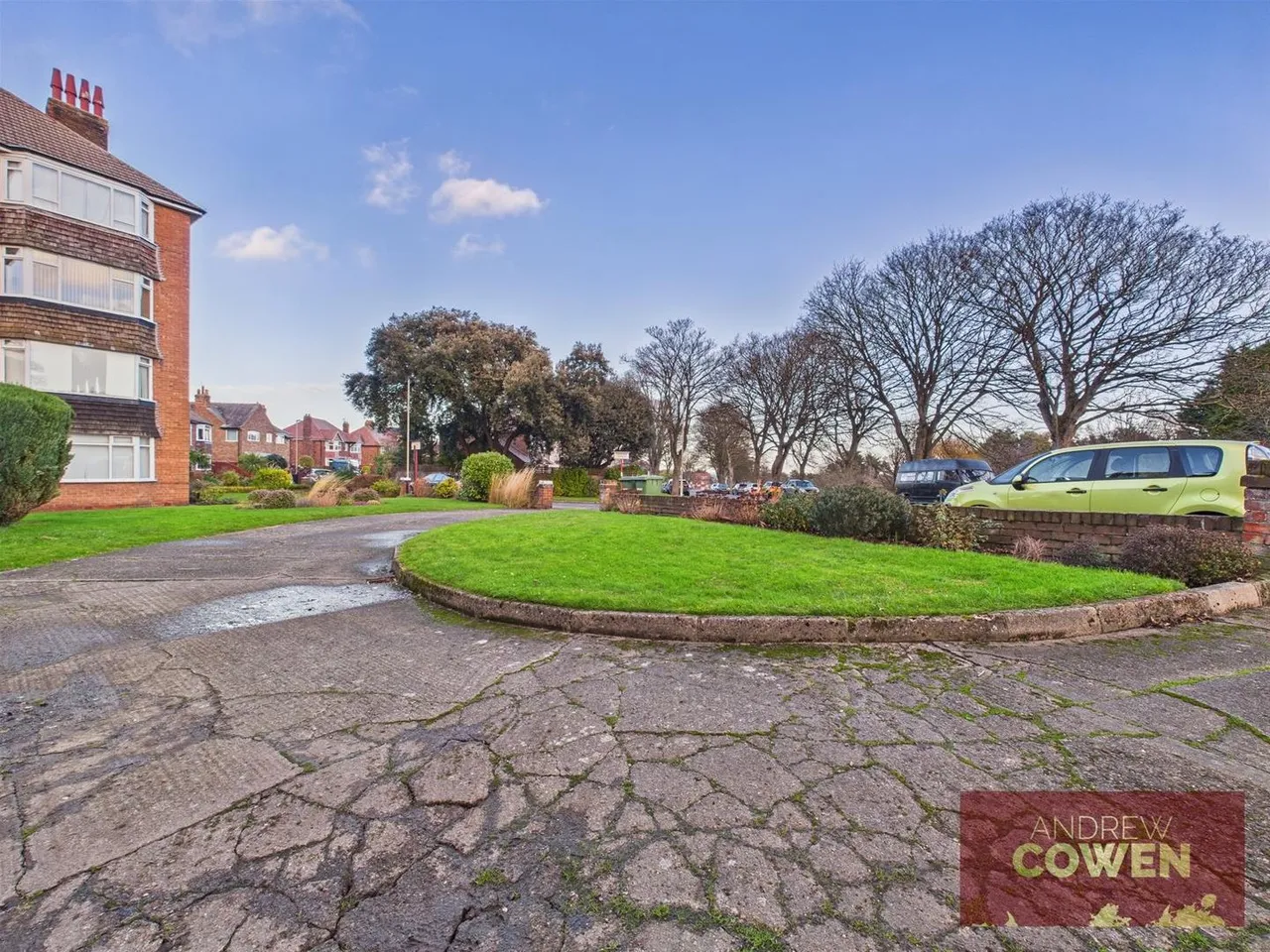 North Leas Avenue, Scarborough YO12 6JL, photo 12