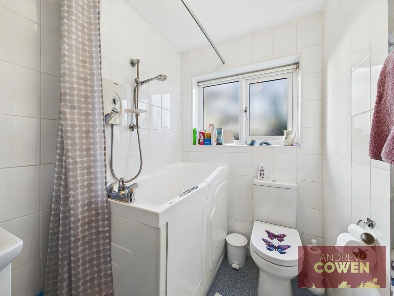 North Leas Avenue, Scarborough YO12 6JL, photo 11