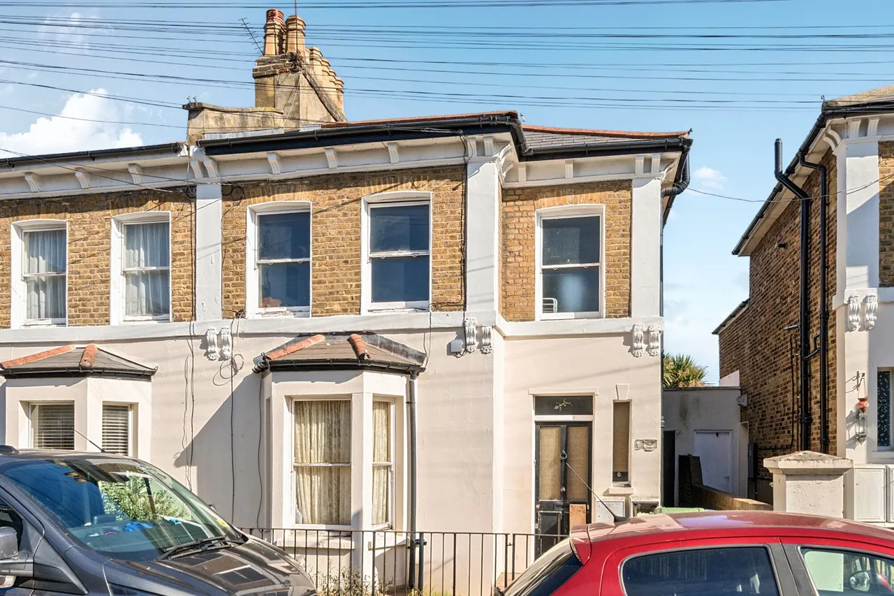 1 bed flat for sale — Philip Walk, SE15