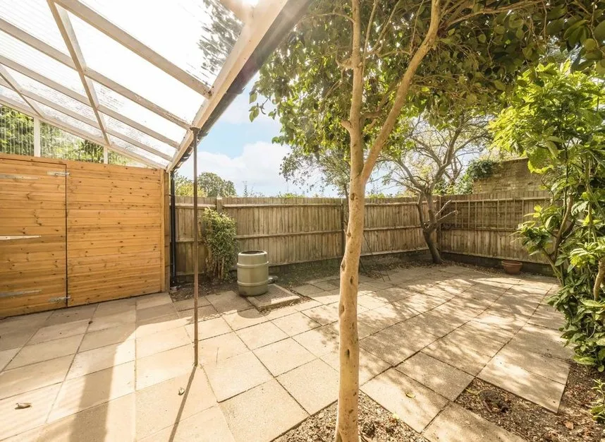 School Road Avenue, Hampton Hill, TW12, photo 2