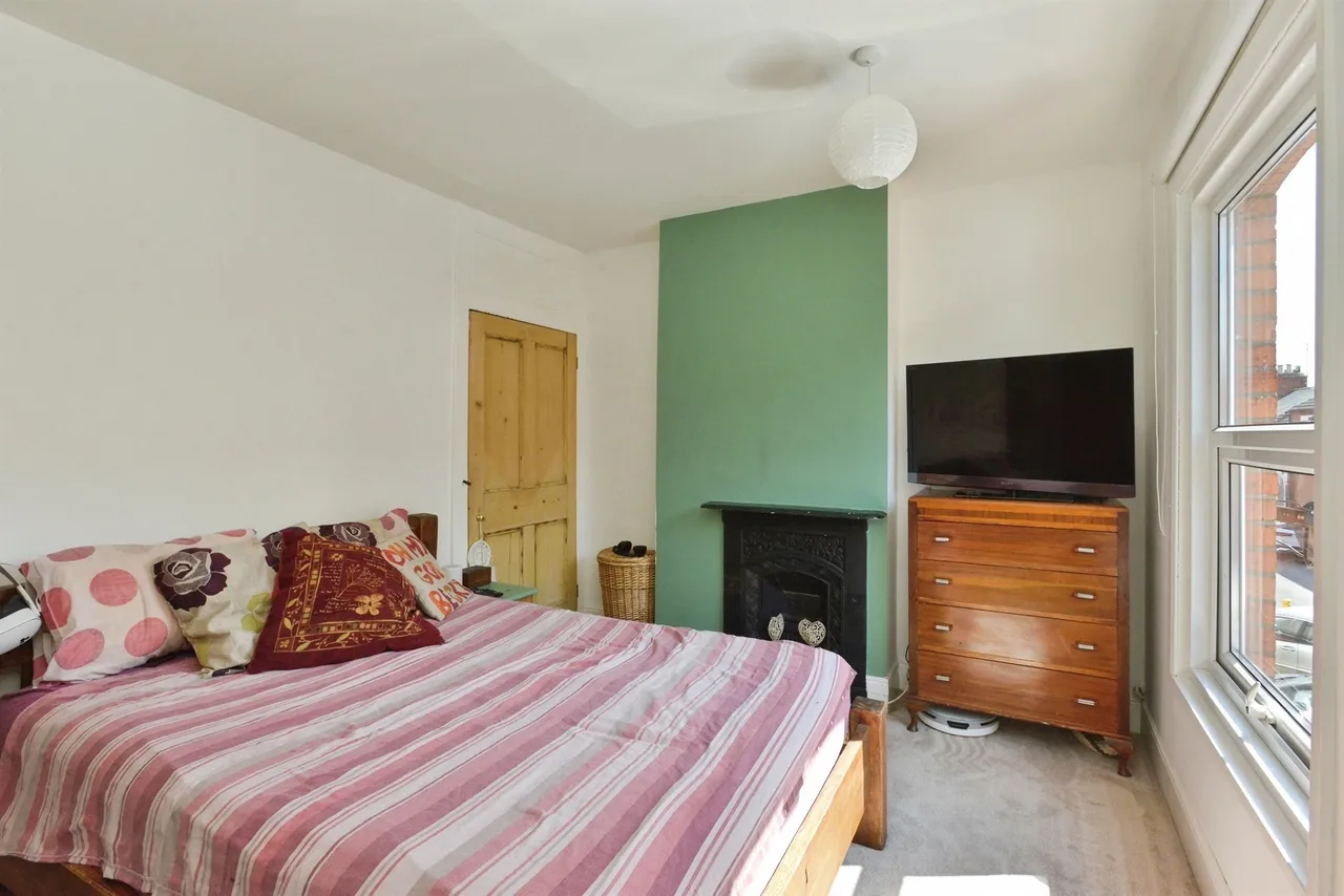 St. Mary Street, New Bradwell, MK13, photo 14