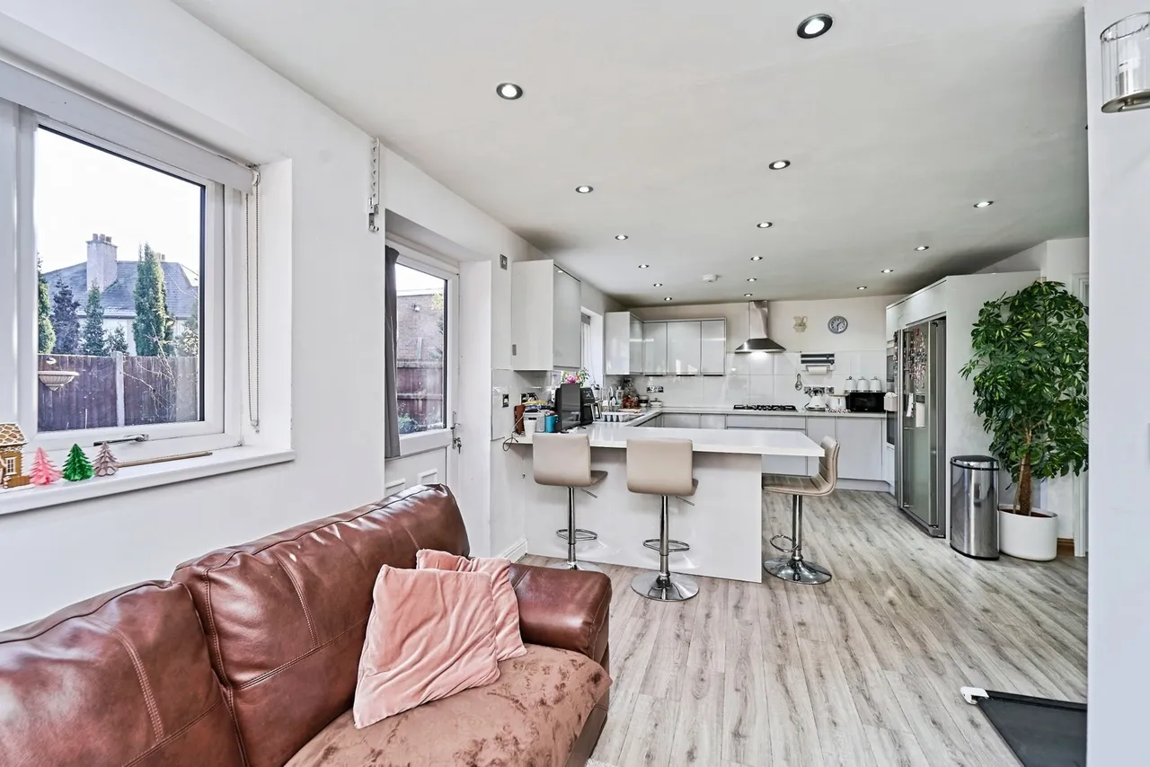 Charlemont Avenue, West Midlands, B71, photo 8