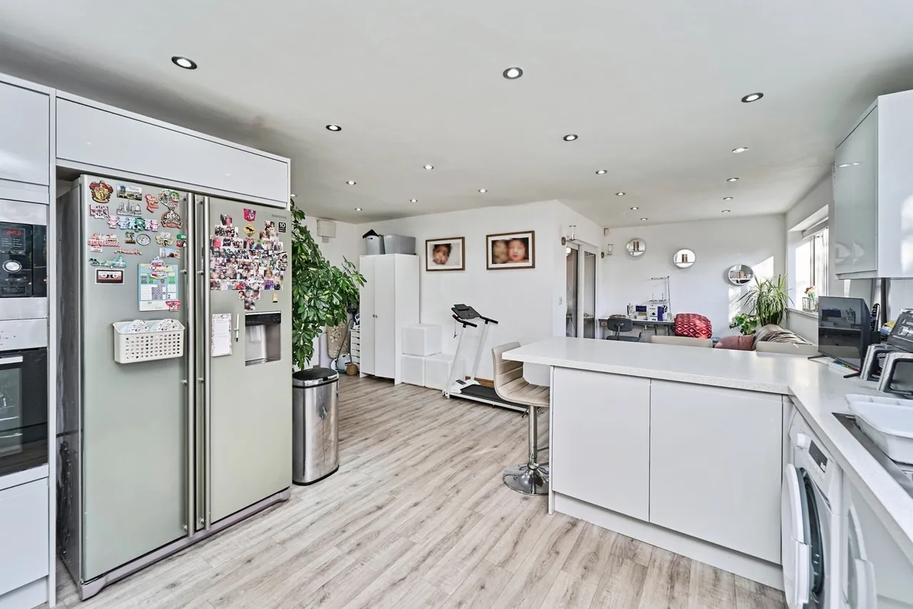 Charlemont Avenue, West Midlands, B71, photo 7