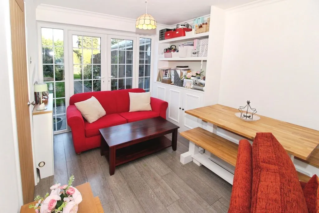 Canterbury Close, Pelsall, WS3, photo 5
