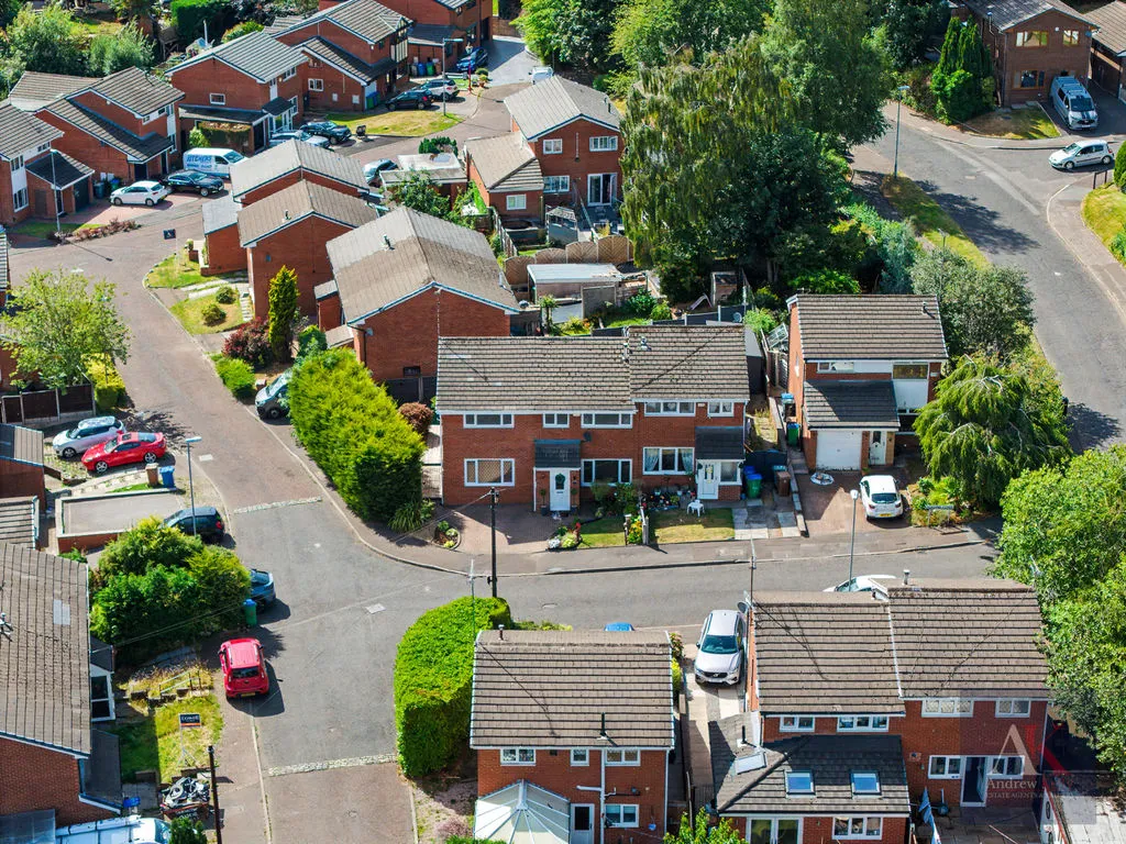 Foxglove Court, Rochdale OL12 6XF, photo 25