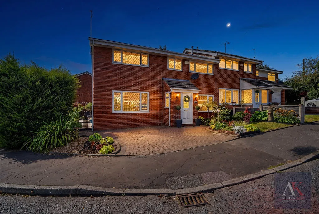 Foxglove Court, Rochdale OL12 6XF, photo 27