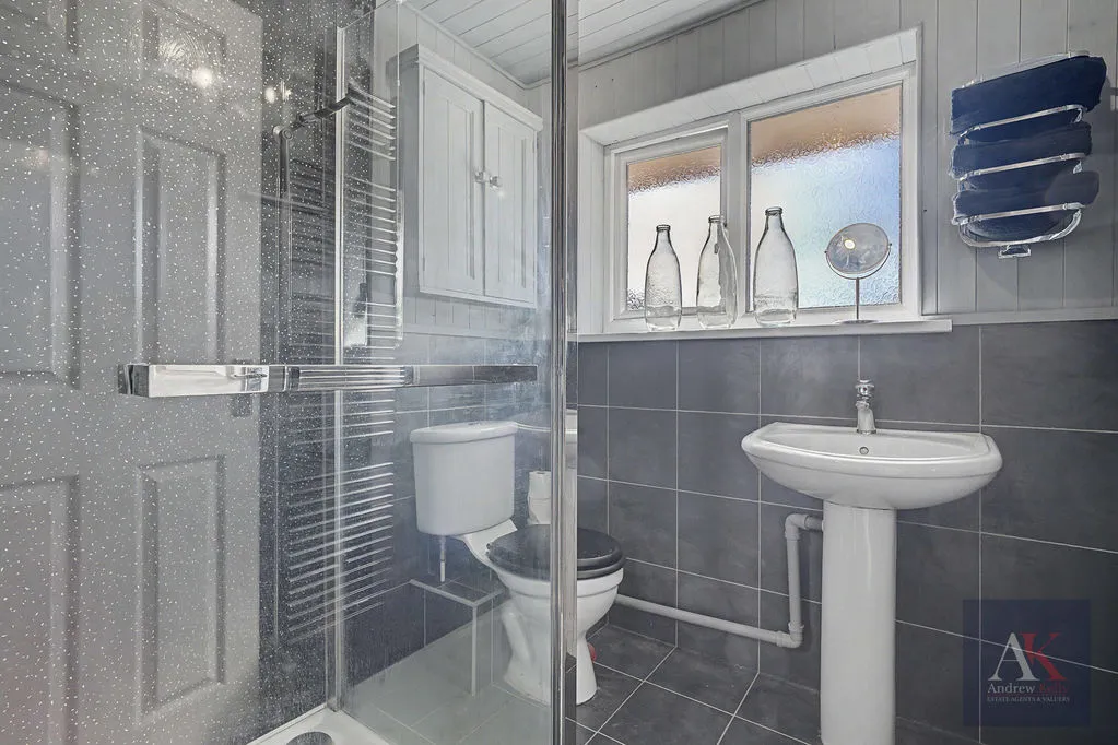 Foxglove Court, Rochdale OL12 6XF, photo 18