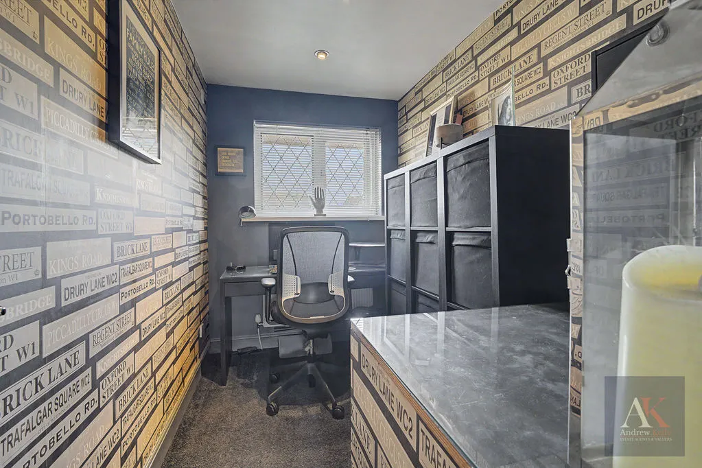 Foxglove Court, Rochdale OL12 6XF, photo 16