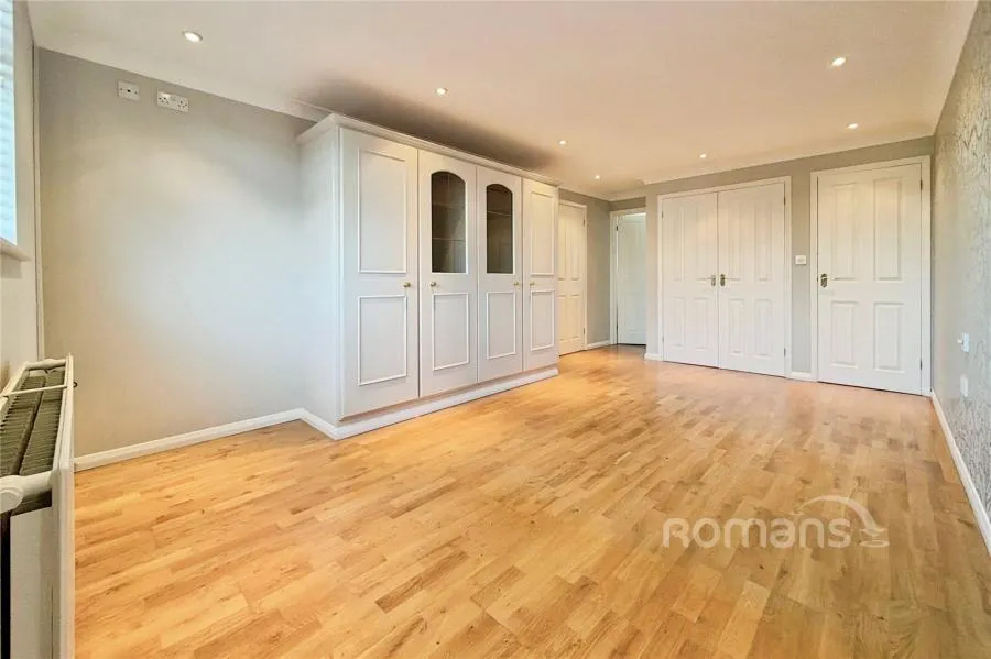 Berrybank, College Town, GU47, photo 15