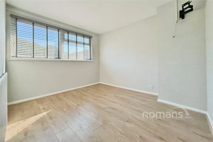 Berrybank, College Town, GU47, photo 19