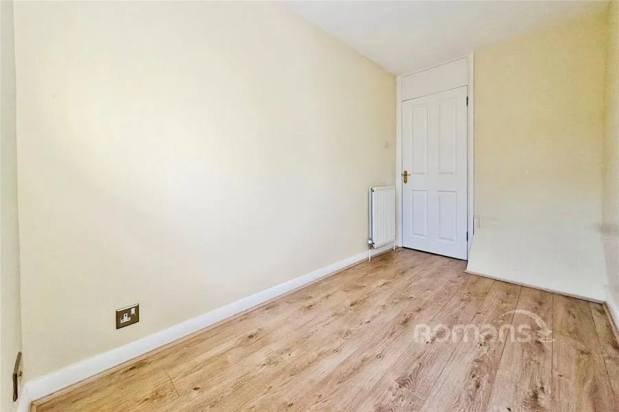 Berrybank, College Town, GU47, photo 21