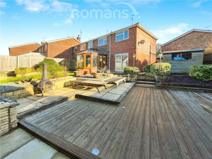 Berrybank, College Town, GU47, photo 3