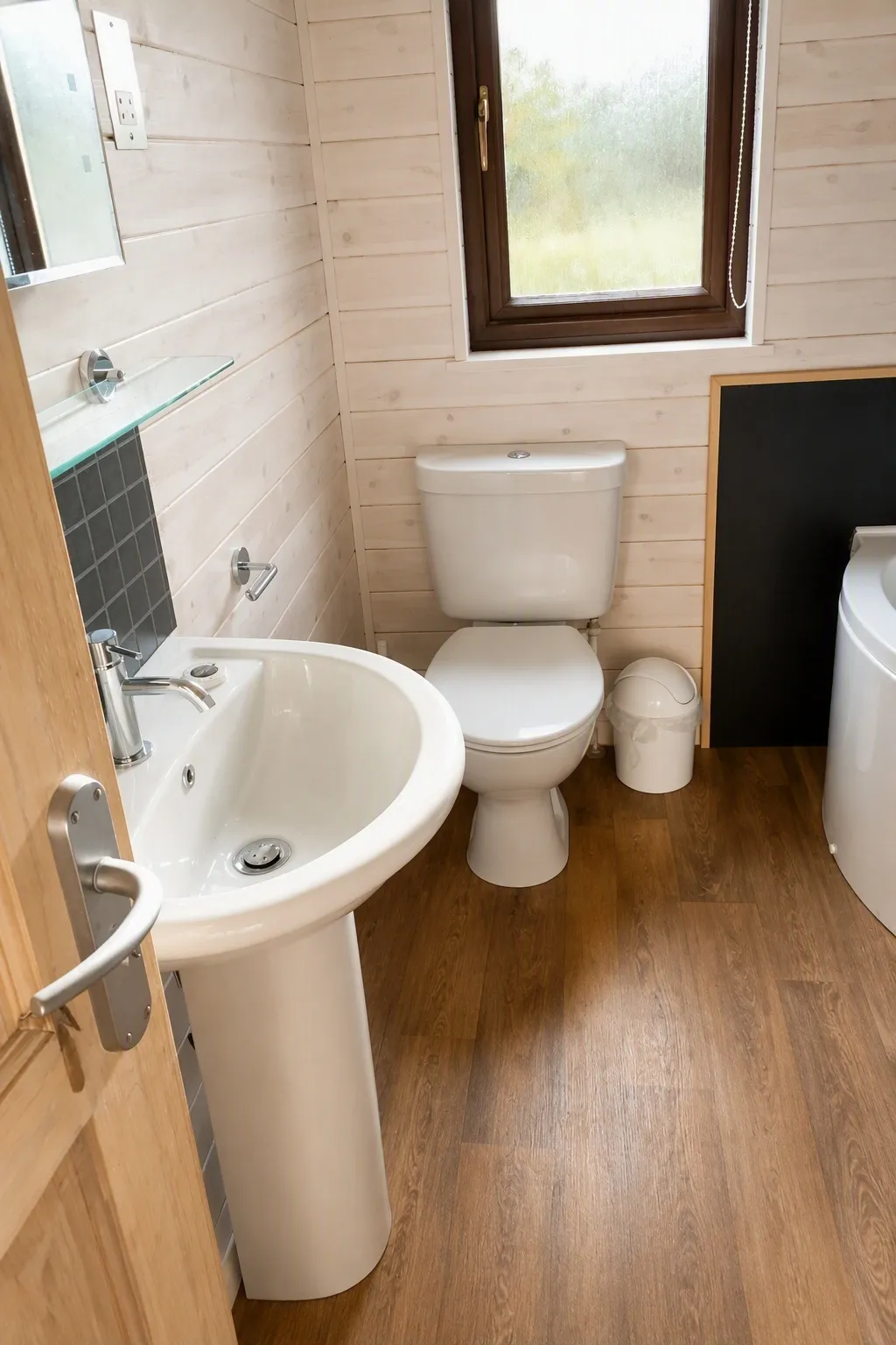 Central Way, Godshill, SP6, photo 7