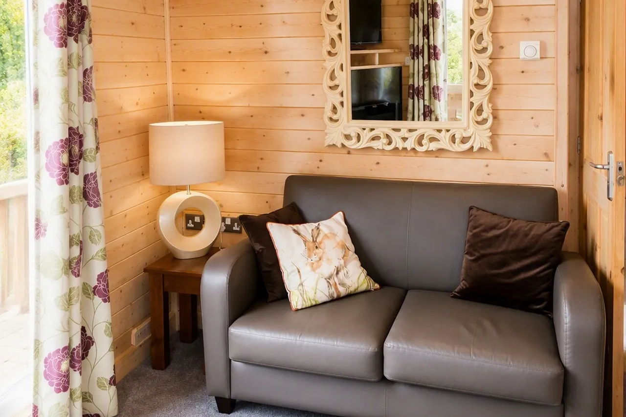 Central Way, Godshill, SP6, photo 5