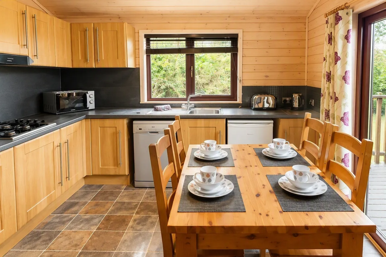Central Way, Godshill, SP6, photo 2
