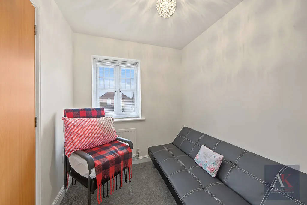 Coppy Bridge Drive, Rochdale, OL16, photo 8