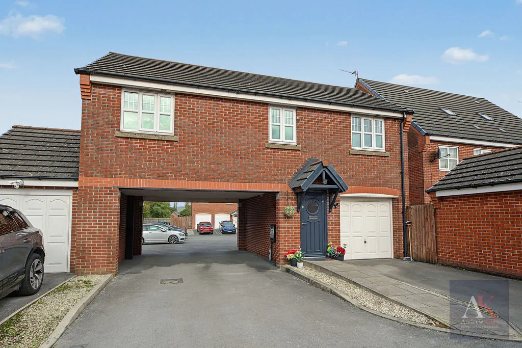 2 bed house for sale, Coppy Bridge Drive, Rochdale, OL16