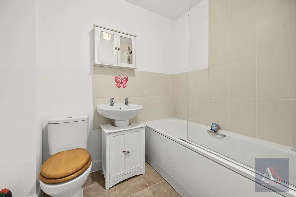 Coppy Bridge Drive, Rochdale, OL16, photo 9