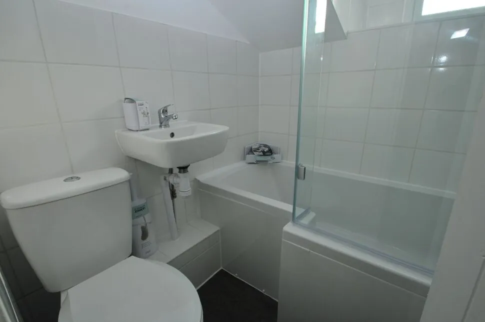Cadbury Heath Road, Bristol, BS30, photo 3