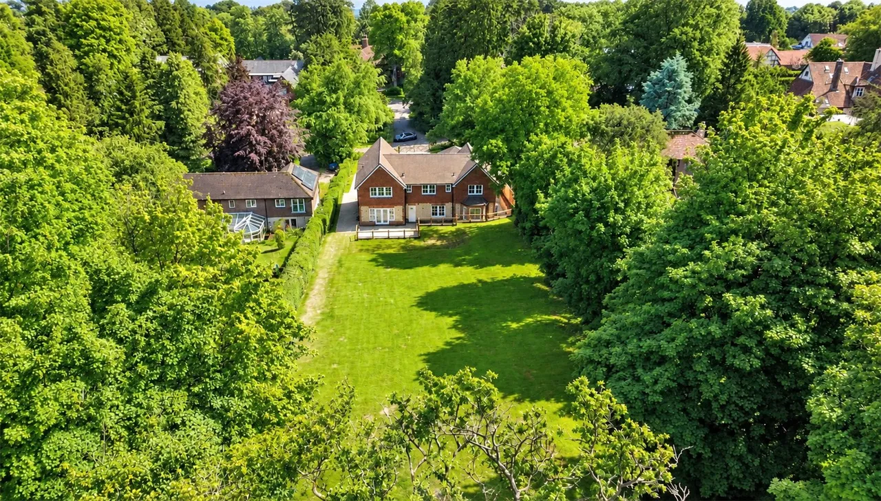 Wellhouse Road, Beech, GU34, photo 17
