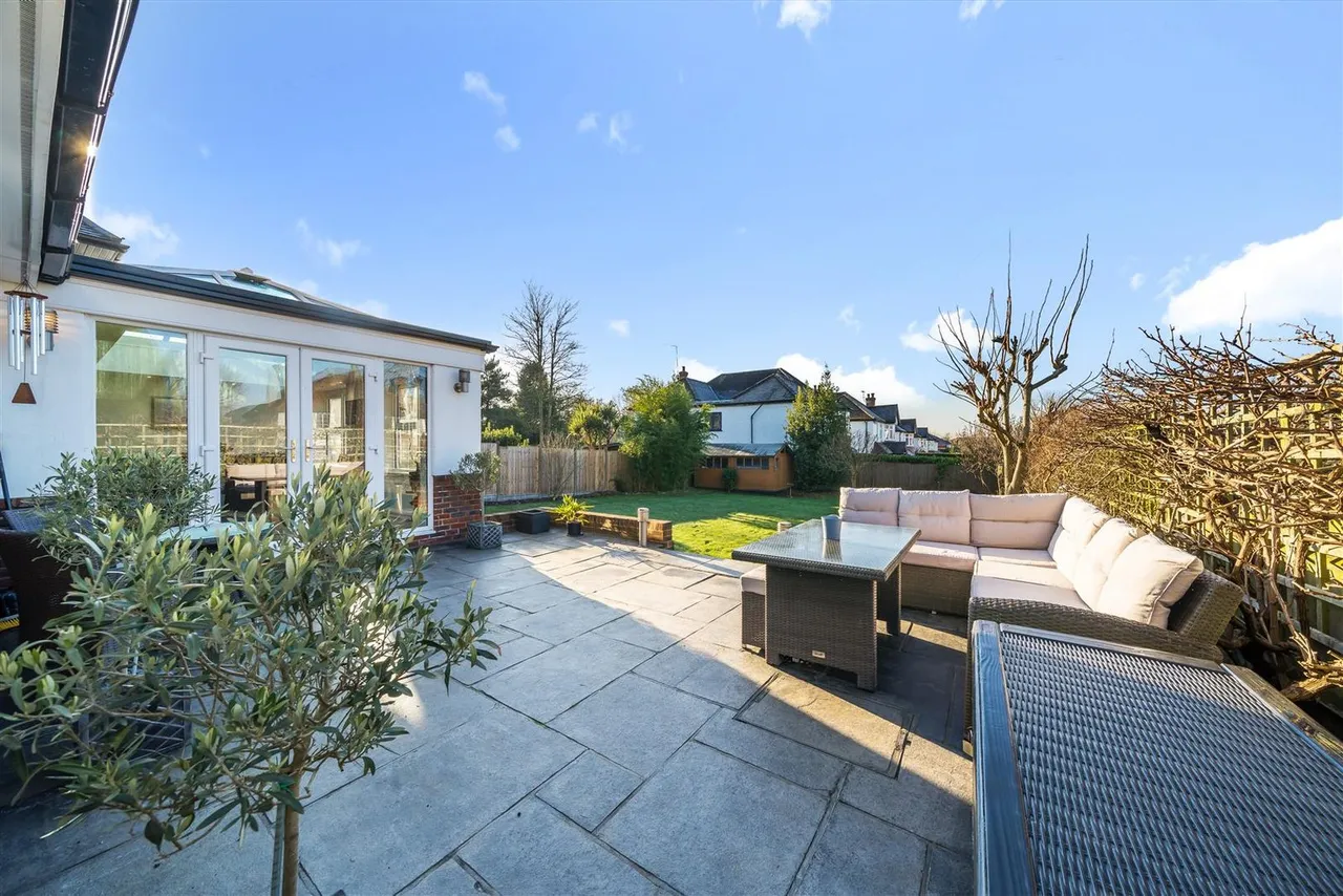 Hillside Road, East Ewell, Surrey, KT17 3EH, photo 10