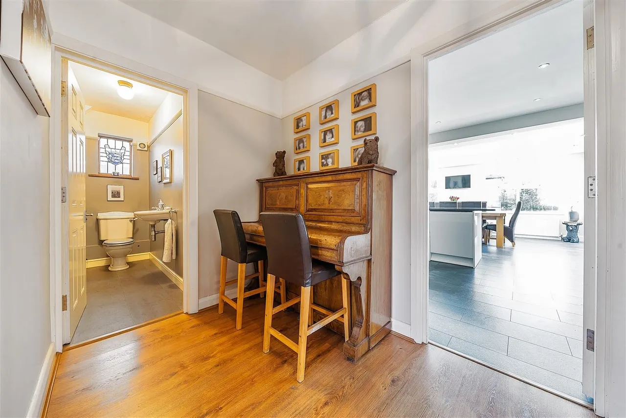 Hillside Road, East Ewell, Surrey, KT17 3EH, photo 12