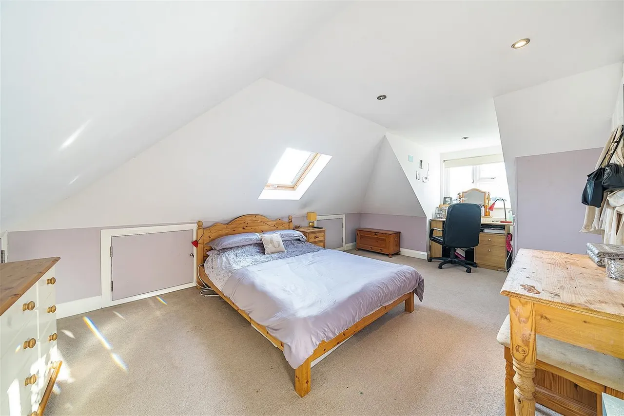 Hillside Road, East Ewell, Surrey, KT17 3EH, photo 7