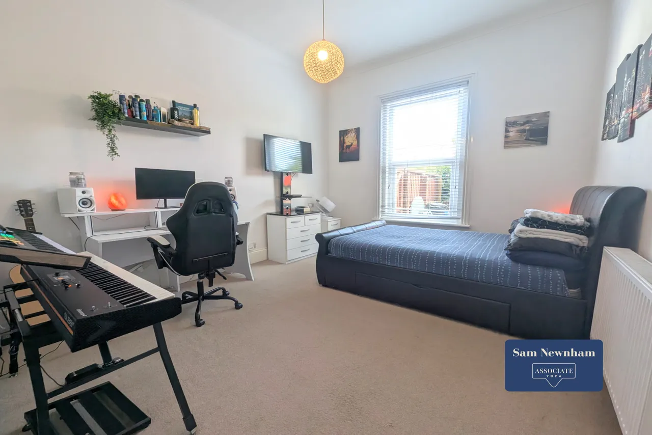 Pellhurst Road, Ryde, PO33, photo 7