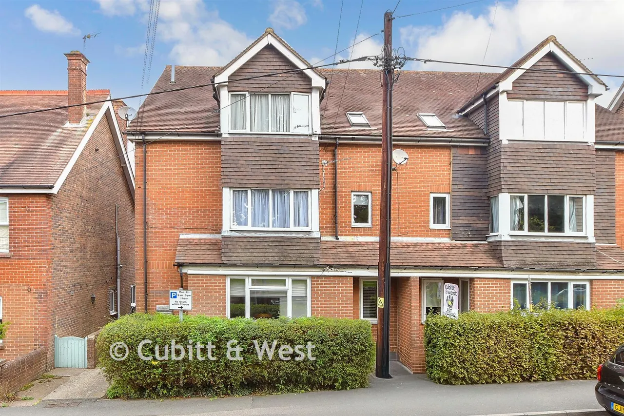 1 bed flat for sale, High Street, Buxted, TN22
