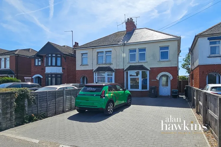3 bed house to rent, Let, Register your interest, SN3