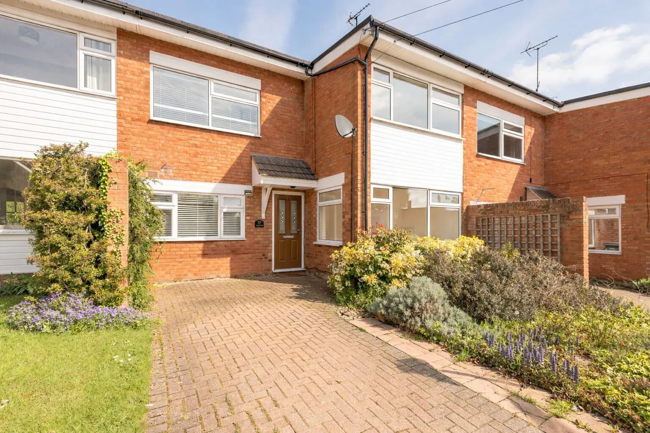 3 bed house for sale, Wells Close, Harpenden, AL5