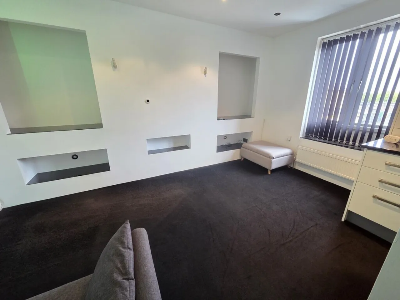 Blackmoorfoot Road, Crosland Moor, HD4, photo 7