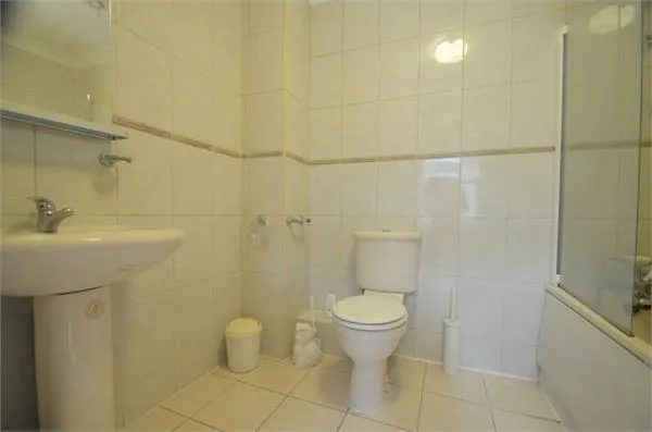 Daws Lane, Mill Hill, photo 6