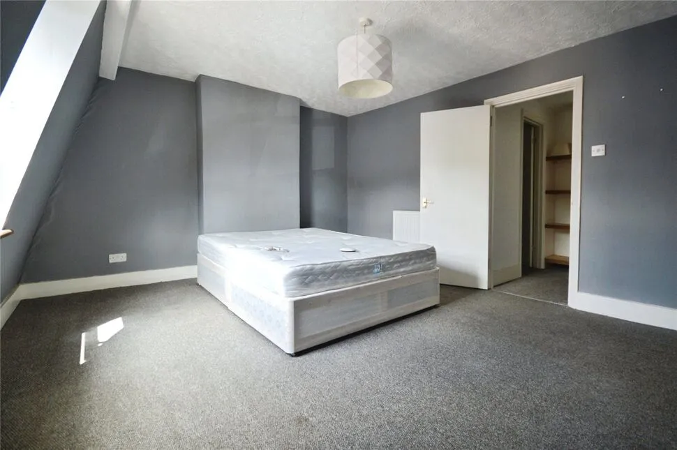 High Street, Rochester, Kent, ME1, photo 6