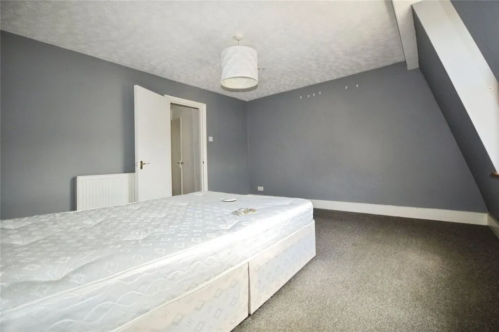 High Street, Rochester, Kent, ME1, photo 12