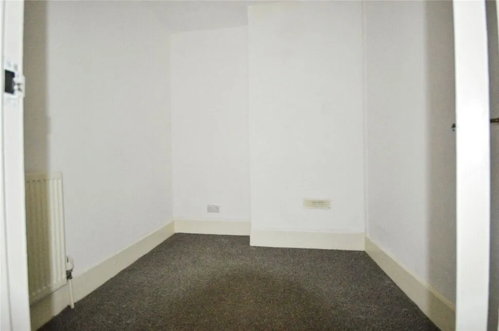 High Street, Rochester, Kent, ME1, photo 9