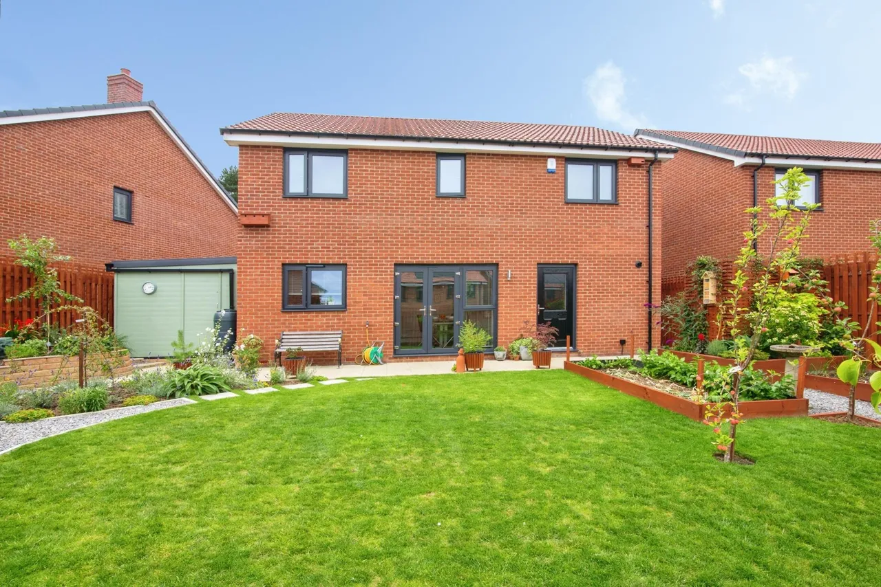 Greenside Close, Washington, NE37, photo 15