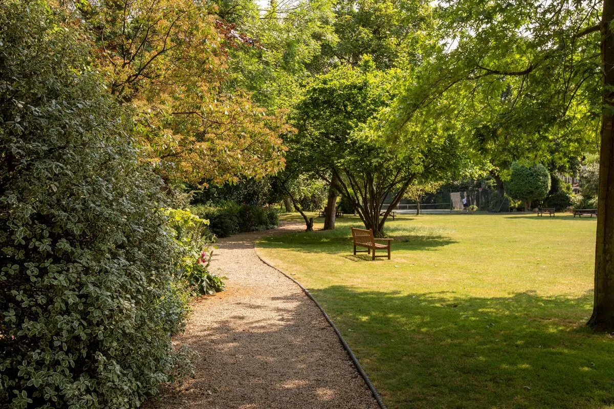 Norland Square, London, W11, photo 16