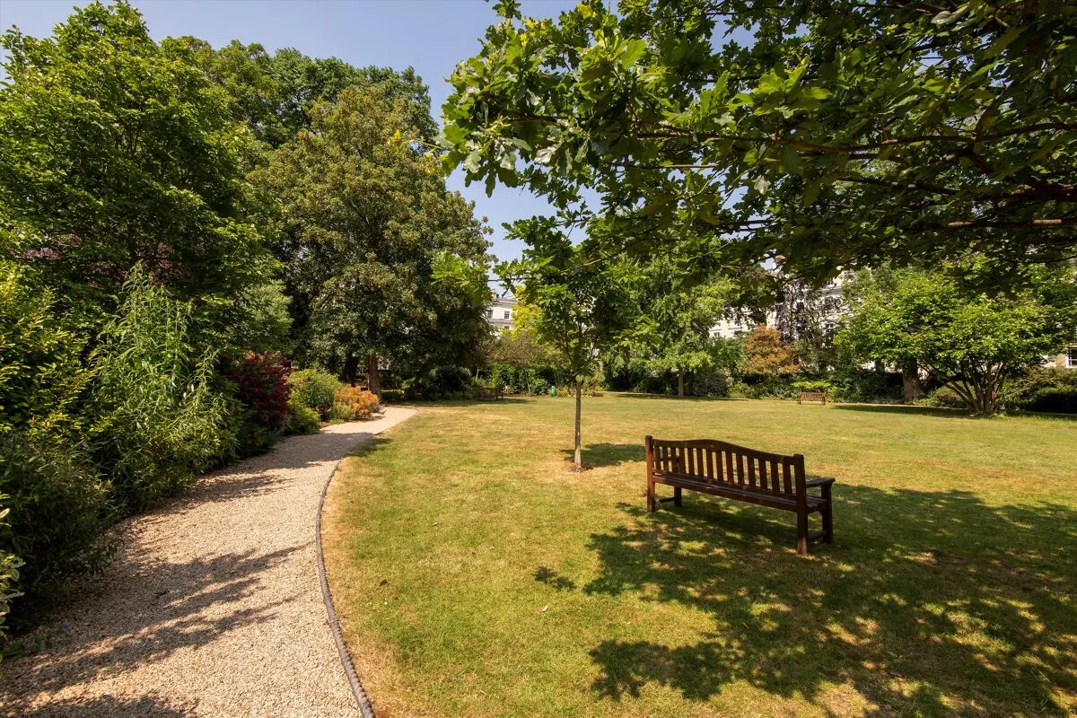 Norland Square, London, W11, photo 18