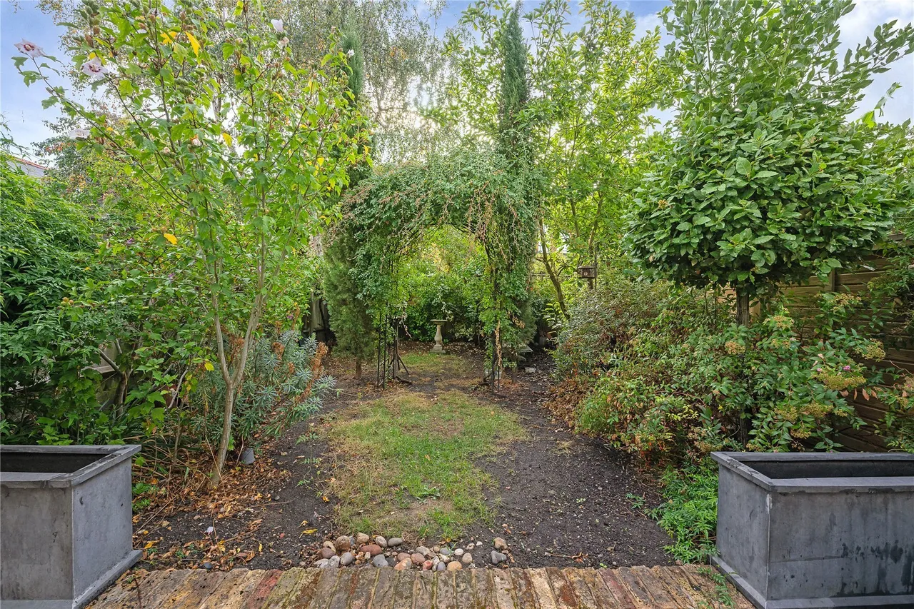 Elms Crescent, London, SW4, photo 2