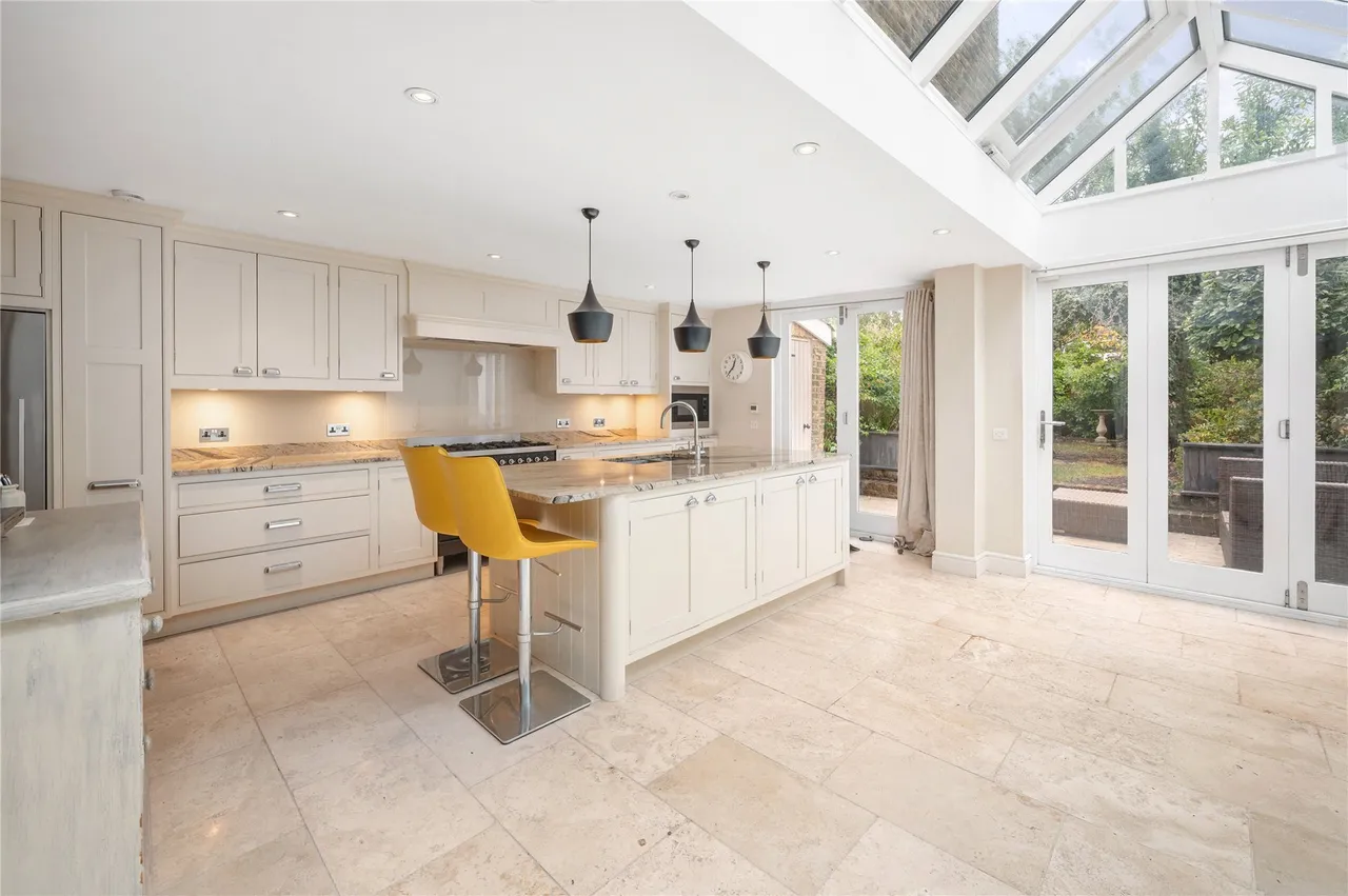 5 bed house for sale — Elms Crescent, London, SW4