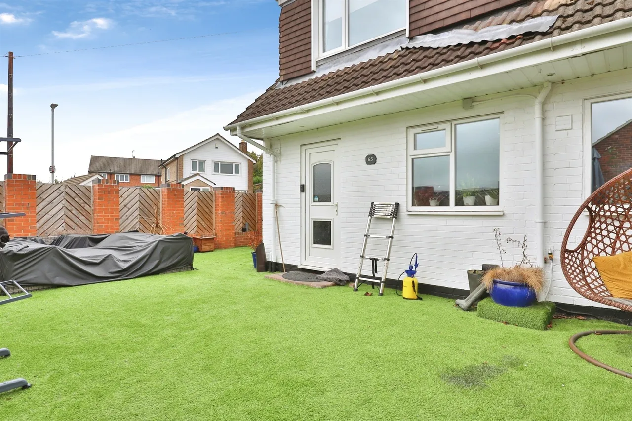 Acaster Drive, Garforth, LS25, photo 17