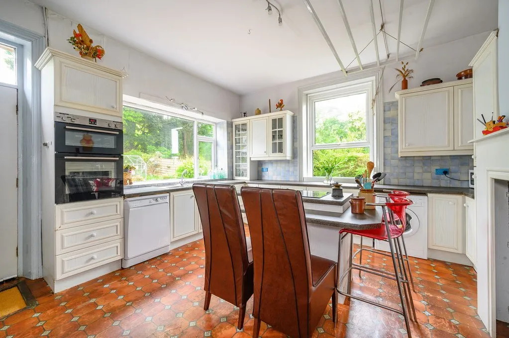 Ebury Street, Batley WF17 0LW, photo 10