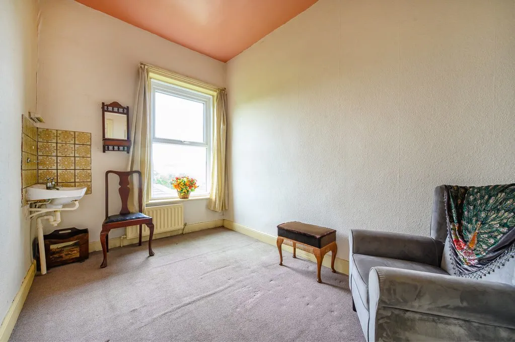 Ebury Street, Batley WF17 0LW, photo 15