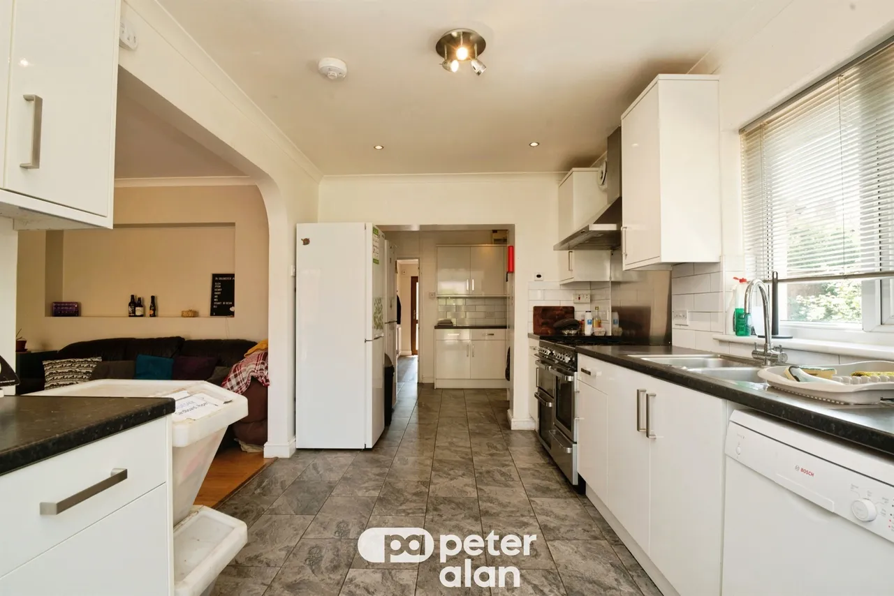 Colchester Avenue, Cardiff, CF23, photo 4