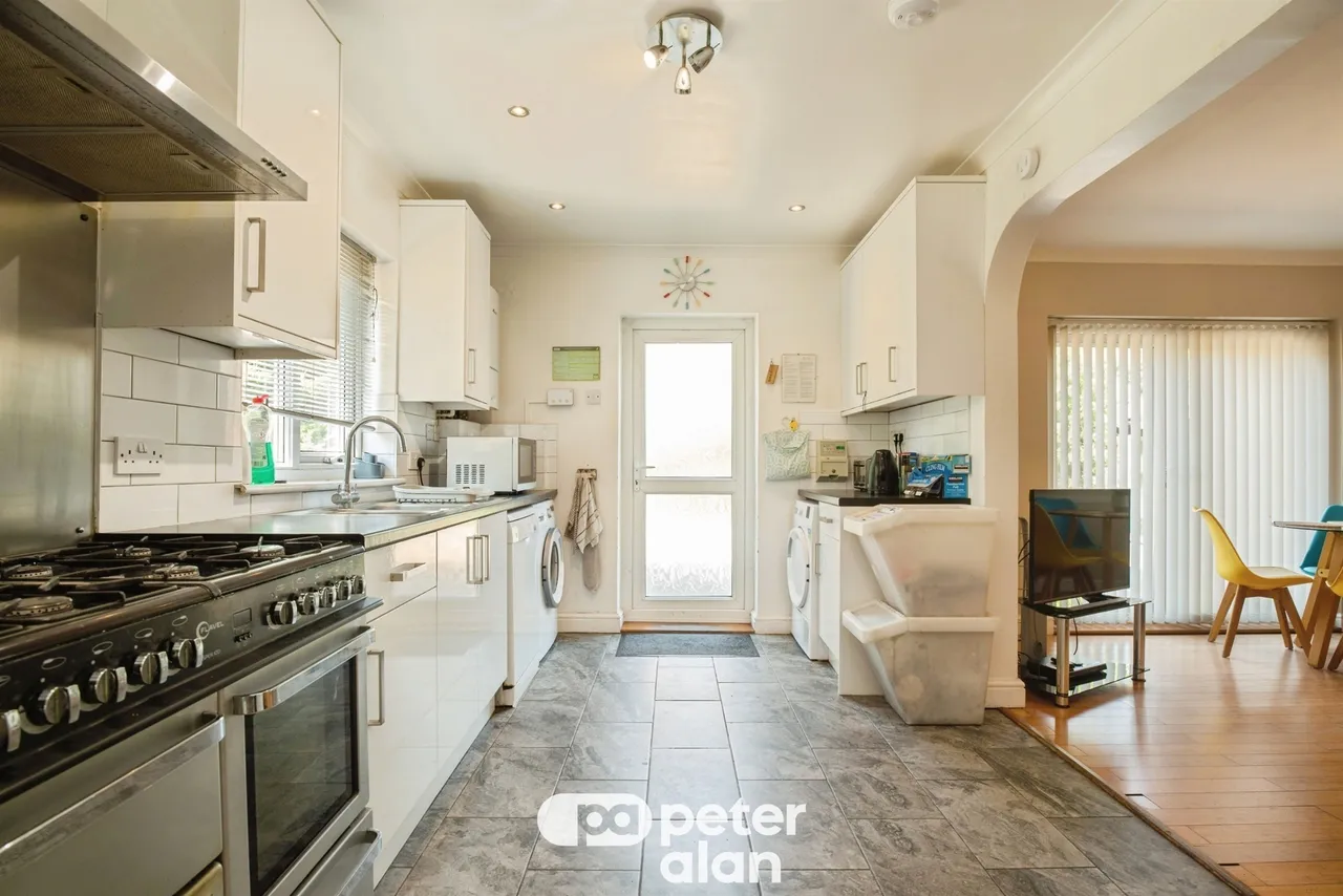 Colchester Avenue, Cardiff, CF23, photo 5