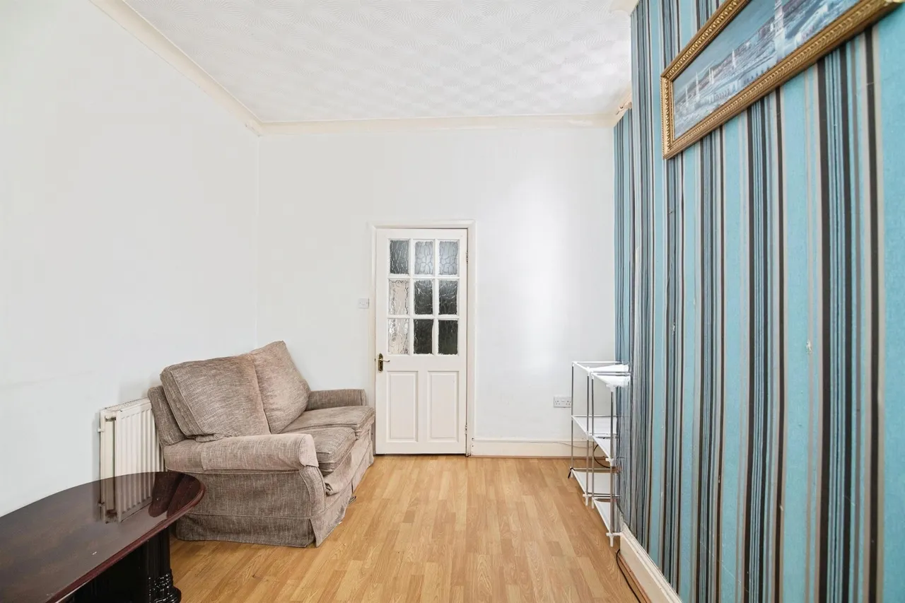 Finch Road, Birmingham, photo 9