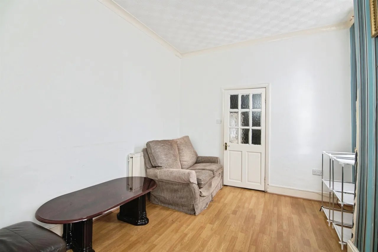 Finch Road, Birmingham, photo 2